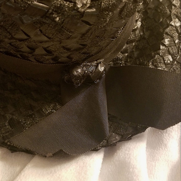 Renee, Women's black straw hat. - Picture 2 of 4
